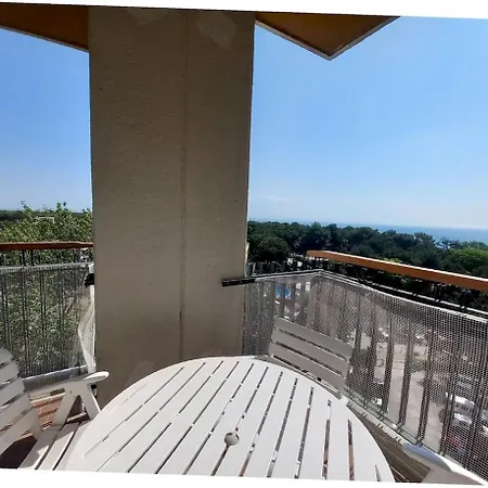 3-bedroom Beachfront In The Pineta Area