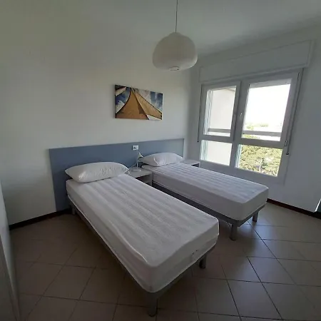 3-bedroom Beachfront In The Pineta Area Daire *